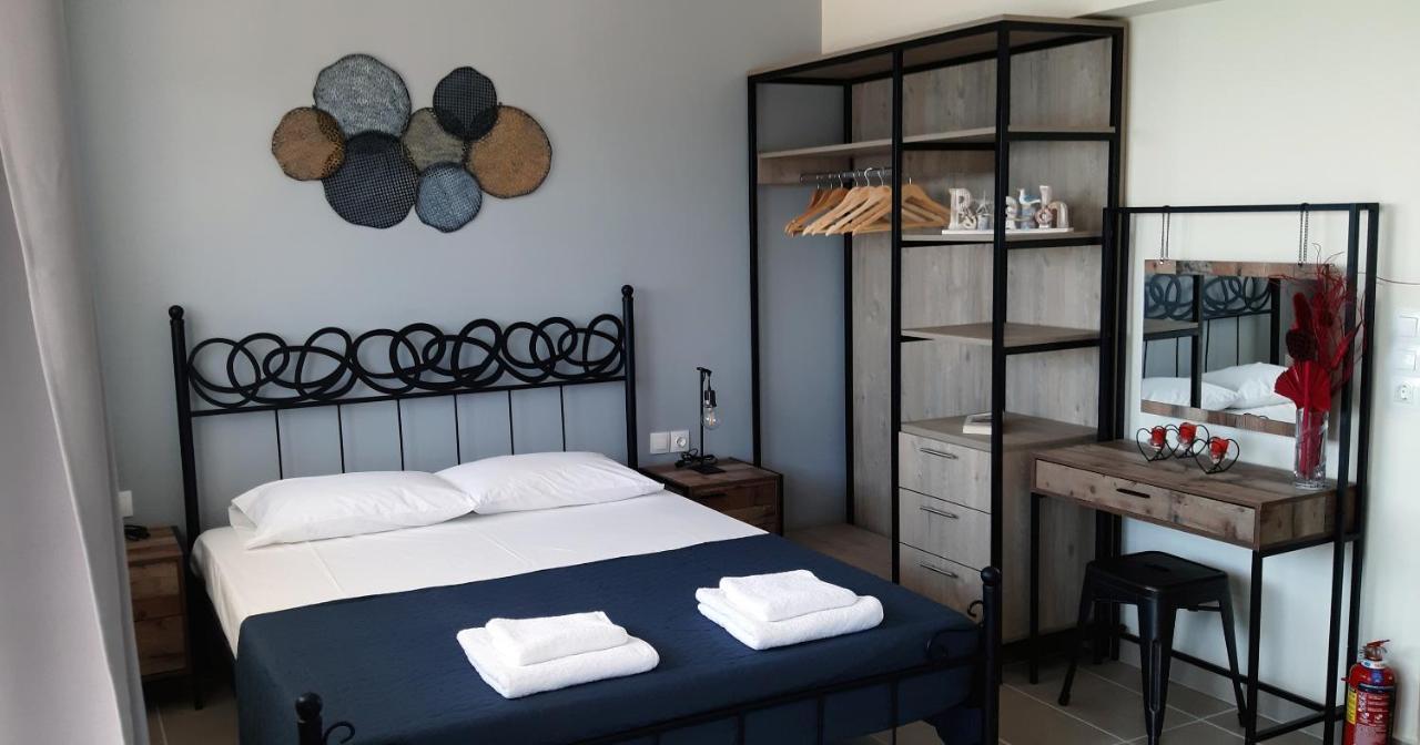 Budget 1 - Sea View - Renovated February 2021 Charaki